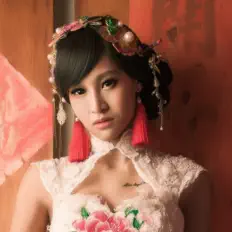 Listen to Lucia Zhang, watch music videos, read bio, see tour dates & more!