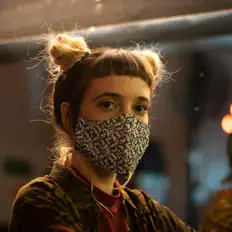 聆聽 Mariana Michi、觀看音樂影片、閱讀小傳、查看巡演日期等！