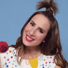 Ascolta Mariana Mallol, guarda video musicali, leggi la biografia, vedi le date del tour & altro!