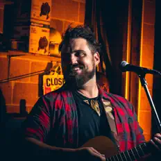 Ouça Cody Hall, assista a videoclipes, leia a biografia, veja as datas das turnês e mais!