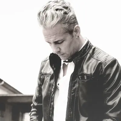 Listen to John Franklin, watch music videos, read bio, see tour dates & more!