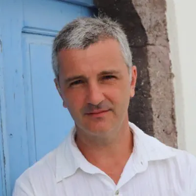Listen to Daniel Grimwood, watch music videos, read bio, see tour dates & more!