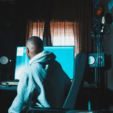 Escucha a PowerMusicbeatz, mira videos musicales, lee su biografía, consulta las fechas de las gira y más.