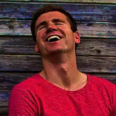 Ouve Adam McClure, vê vídeos de música, lê a biografia, vê as datas da digressão e muito mais!