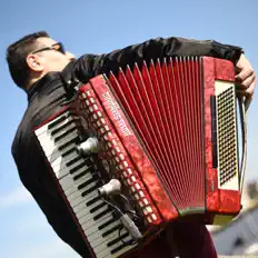 Listen to Los Lirios de Santa Fe, watch music videos, read bio, see tour dates & more!
