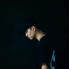 Dengarkan Ry-lax, tonton video musik, baca bio, lihat tanggal tur & lainnya!