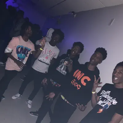 Listen to Que Hitta, watch music videos, read bio, see tour dates & more!