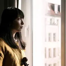 聆聽 Hoshiko Yamane、觀看音樂影片、閱讀小傳、查看巡演日期等！