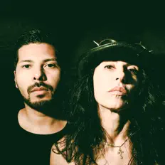 聆聽 Everything Counts、觀看音樂影片、閱讀小傳、查看巡演日期等！