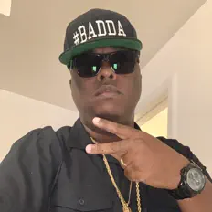 Dengarkan BADDA GENERAL, tonton video musik, baca bio, lihat tanggal tur & lainnya!
