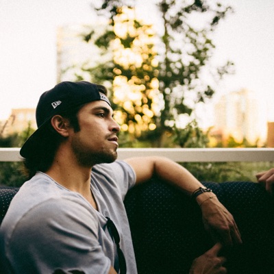 Listen to Tay Watts, watch music videos, read bio, see tour dates & more!