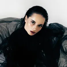 Listen to Sasha Spilberg, watch music videos, read bio, see tour dates & more!
