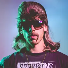 Ace Marino सुनें, म्यूज़िक वीडियो देखें, बायो पढ़ें, दौरे की तारीखें और बहुत कुछ देखें!