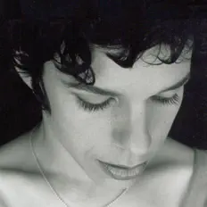 收听 Sally Dworsky、观看音乐视频、阅读小传、查看巡演日期等 ！