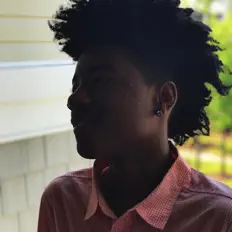 Dengarkan 14, tonton video musik, baca bio, lihat tanggal tur & lainnya!