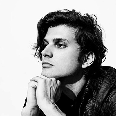 Escucha a Alex Boniello, mira videos musicales, lee su biografía, consulta las fechas de las gira y más.