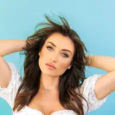 Listen to Elsa Esnoult, watch music videos, read bio, see tour dates & more!