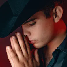 Ouve Nael Carrillo, vê vídeos de música, lê a biografia, vê as datas da digressão e muito mais!