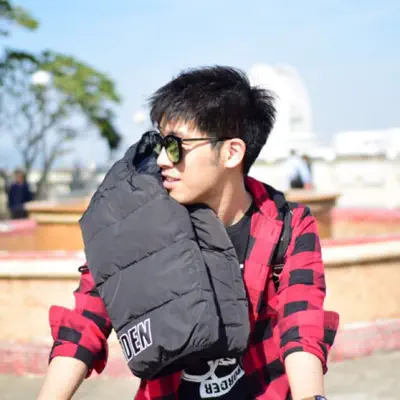 Listen to 涂征, watch music videos, read bio, see tour dates & more!