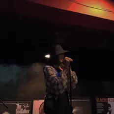 聆聽 D.orin、觀看音樂影片、閱讀小傳、查看巡演日期等！