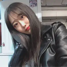 Invizを聴いたり、ミュージックビデオを鑑賞したり、経歴やツアー日程などを確認したりしましょう！