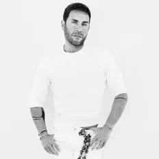 Listen to Giorgos Mazonakis, watch music videos, read bio, see tour dates & more!