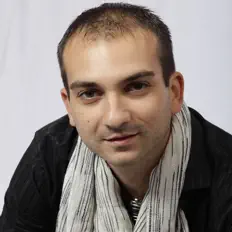 Poslechněte si interpreta Gian Marco La Serra, sledujte hudební videa, přečtěte si životopis, podívejte se na data turné a další informace.