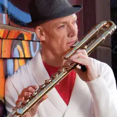 聆聽 Wouter Kellerman、觀看音樂影片、閱讀小傳、查看巡演日期等！