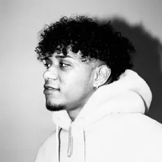 Ascolta Mateo Sun, guarda video musicali, leggi la biografia, vedi le date del tour & altro!