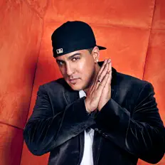 Escucha a Lucas Prata, mira videos musicales, lee su biografía, consulta las fechas de las gira y más.