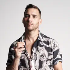 Lions Head dinle, müzik videolarını izle, biyografisini oku, tur tarihlerini ve daha fazlasını gör!