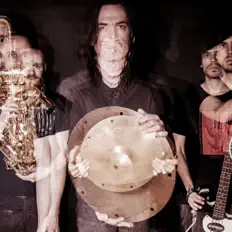 收听 Ulan Bator、观看音乐视频、阅读小传、查看巡演日期等 ！