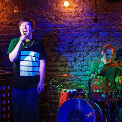 Listen to вБЕНЗИНЕестьОБЛАКА, watch music videos, read bio, see tour dates & more!