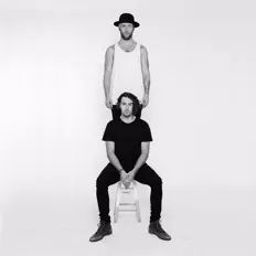 聆聽 Dropout、觀看音樂影片、閱讀小傳、查看巡演日期等！