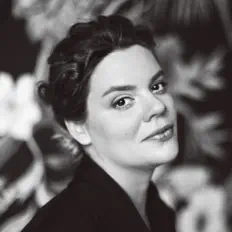 Escucha a Vera Polozkova, mira vídeos musicales, lee la biografía, consulta fechas de giras y mucho más.