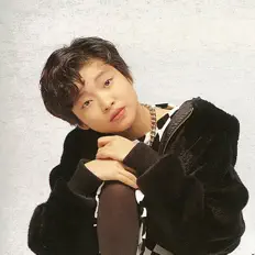 收听 李嘉、观看音乐视频、阅读小传、查看巡演日期等 ！