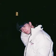 Ascolta Lazzy, guarda video musicali, leggi la biografia, vedi le date del tour & altro!