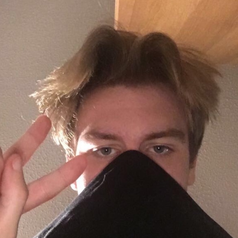 Lil Busman - I Love Laura Les