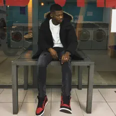 Escucha a PVPI, mira videos musicales, lee su biografía, consulta las fechas de las gira y más.