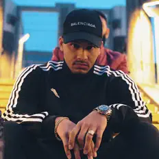 Ακούστε περιεχόμενο από DIWO, παρακολουθήστε μουσικά βίντεο, διαβάστε το βιογραφικό, δείτε ημερομηνίες περιοδείας, και πολλά ακόμη!