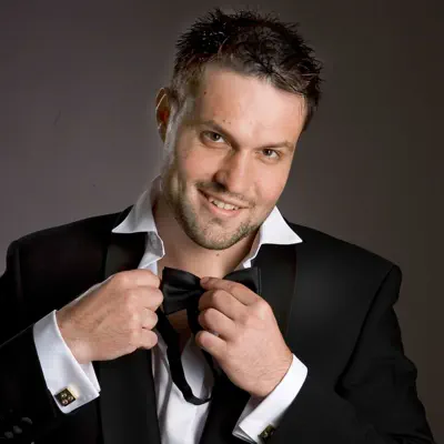 Listen to DJ Valer, watch music videos, read bio, see tour dates & more!