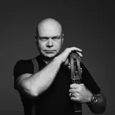 Luister naar Михаил Дзюдзе, bekijk muziekvideo's, lees de bio, bekijk de tourdata, en meer!