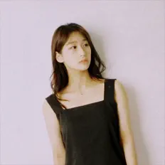 Leeseonを聴いたり、ミュージックビデオを鑑賞したり、経歴やツアー日程などを確認したりしましょう！