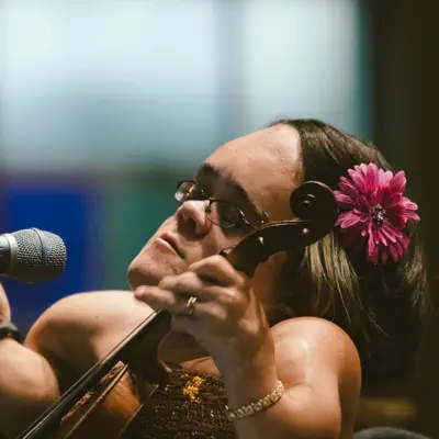 Listen to Gaelynn Lea, watch music videos, read bio, see tour dates & more!