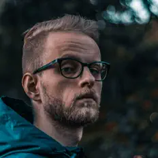 Écoutez THROVN, regardez des vidéoclips, lisez la biographie, consultez les dates de tournée et plus encore !