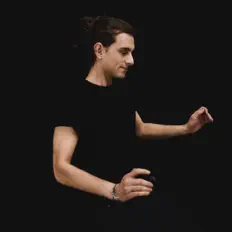 Escucha a Wojtek, mira videos musicales, lee su biografía, consulta las fechas de las gira y más.