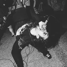 Escucha a School Drugs, mira videos musicales, lee su biografía, consulta las fechas de las gira y más.