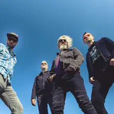 Listen to I Rio, watch music videos, read bio, see tour dates & more!
