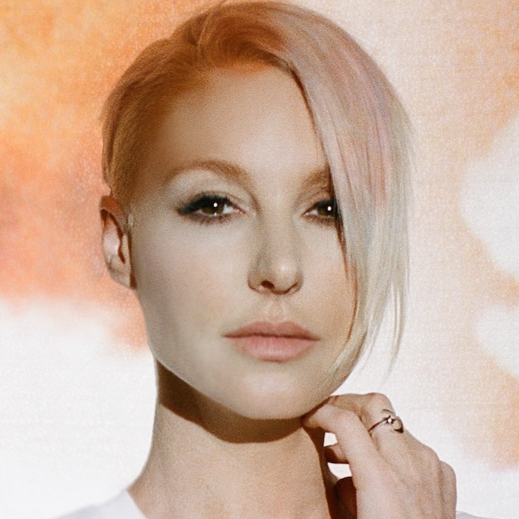 Фото Emma Hewitt