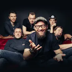 Рекорд Оркестр을(를) 듣고, 뮤직 비디오를 보고, 약력을 읽고, 투어 일정 등을 확인하세요!